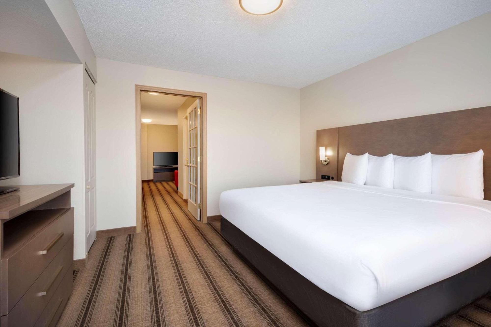 Country Inn & Suites By Radisson Albertville Near Outlet Mall Exterior foto